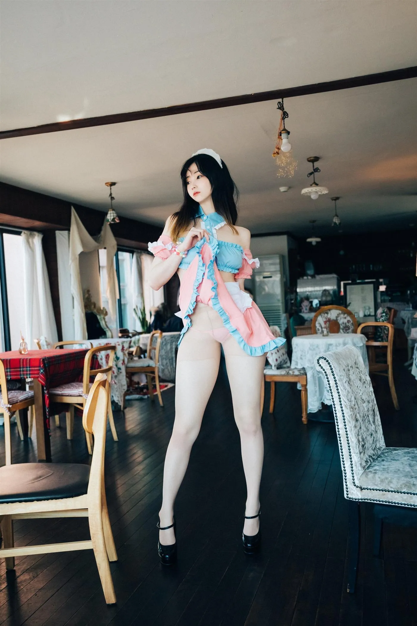 Bambi밤비 – NO.88 [Loozy] Cafe Alba[22] [53P]插图